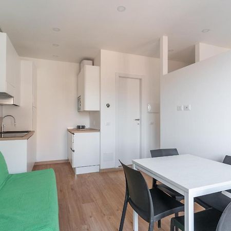 Cimiano Suite 21, New Apartment ミラノ エクステリア 写真