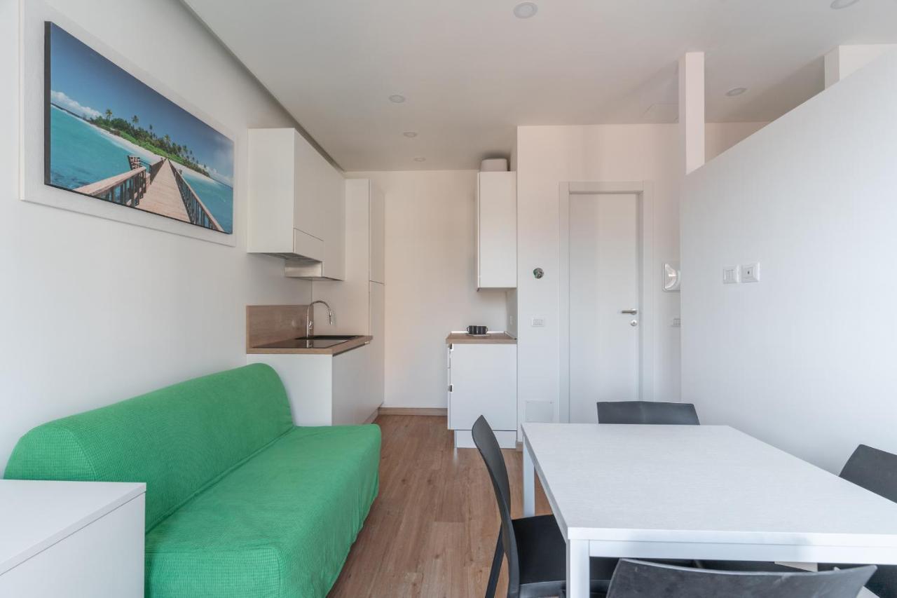 Cimiano Suite 21, New Apartment ミラノ エクステリア 写真